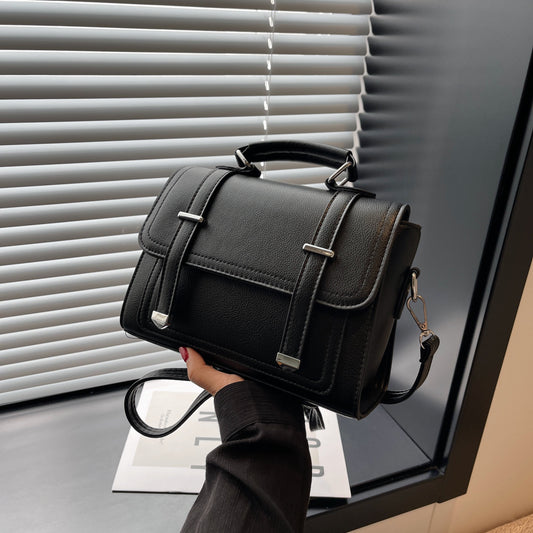 Sac bandoulière élégant, minimaliste et polyvalent pour femme
